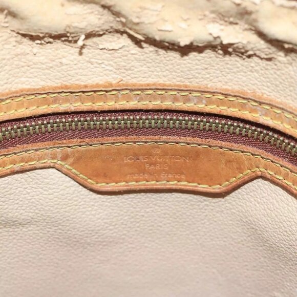 LOUIS VUITTON Monogram Bucket GM Shoulder Bag - Picture 13 of 16